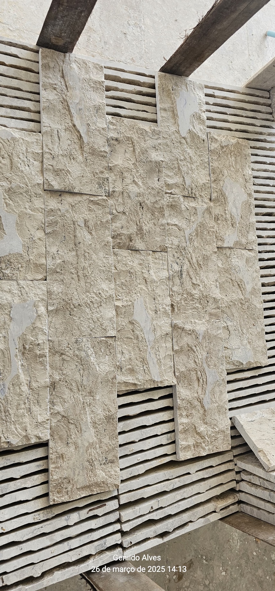 Rock Face Travertino Bege Bahia 40x15